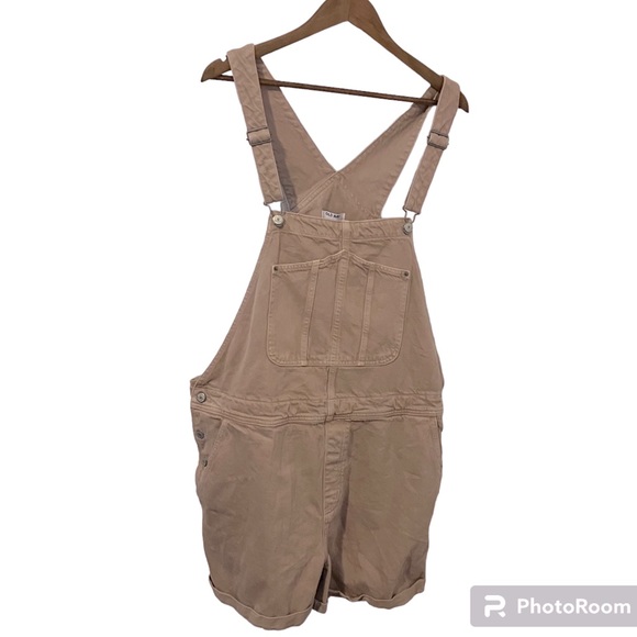 Old Navy Pants - Comfy Old Navy Tan Corduroy Overall Shorts- 2X